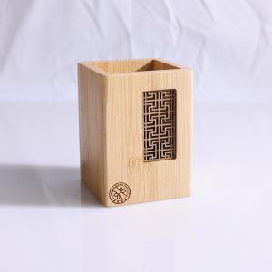 镂空方形笔筒